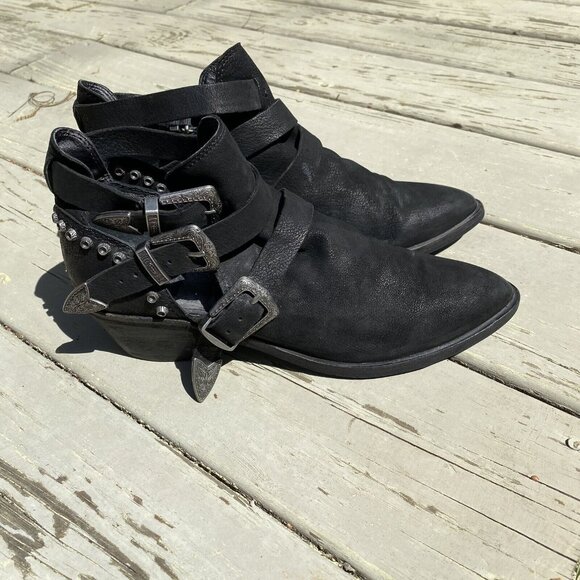 DOLCE VITA Size 8 Black Silver Spur/Triple Buckle Ankle Bootie; Preloved - Picture 1 of 9